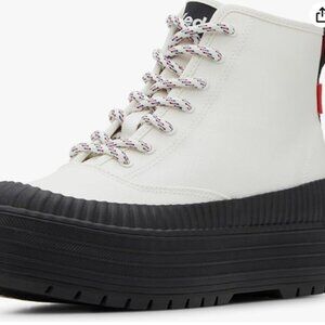 Keds The Platform Mid Lug Sole Sneaker Women’s Size 8.5 white